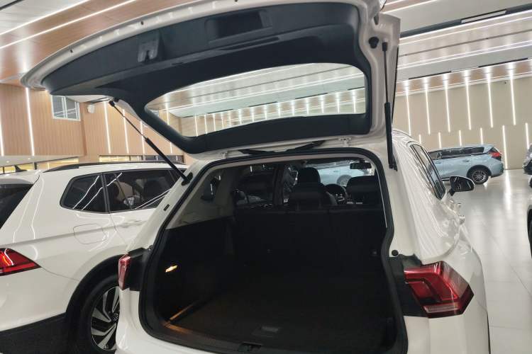 Used Volkswagen Tiguan L 2022 330TSI Automatic Two-Wheel Drive Comfort Edition