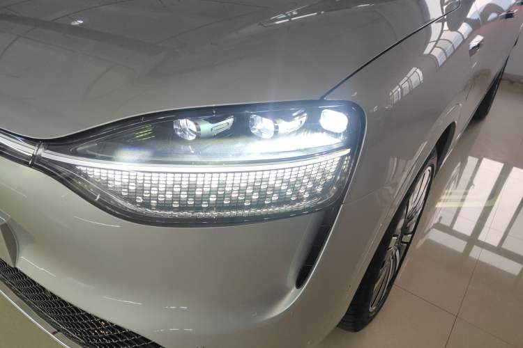 Used Hima AITO M9 2024 All-Electric Max Version 100 kWh 6-Seater
