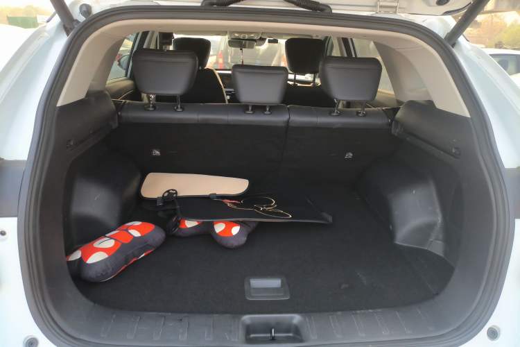 Used Dongfeng Aeolus Huge 2022 Mach Dual-Motor 1.5T MHD Dare-to-Dream Edition