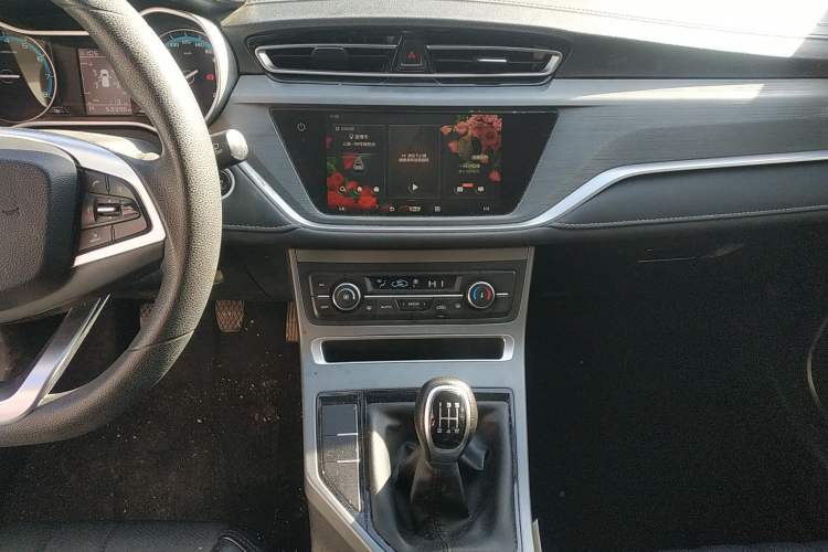 Used Geely Auto Emgrand 2021 UP 1.5L Manual Luxury Model
