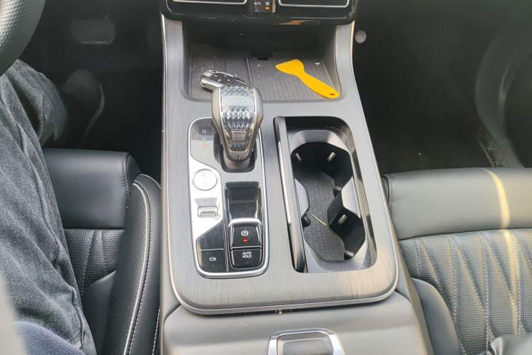 Used GAC Trumpchi GS8 2024 Linghang Series 2.0 TGDI Two-Wheel Drive Luxury Smart Connectivity Version
