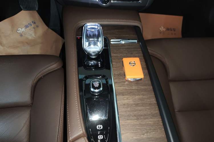 Used Volvo S90 2025 B5 Zhiyuan Luxury Edition