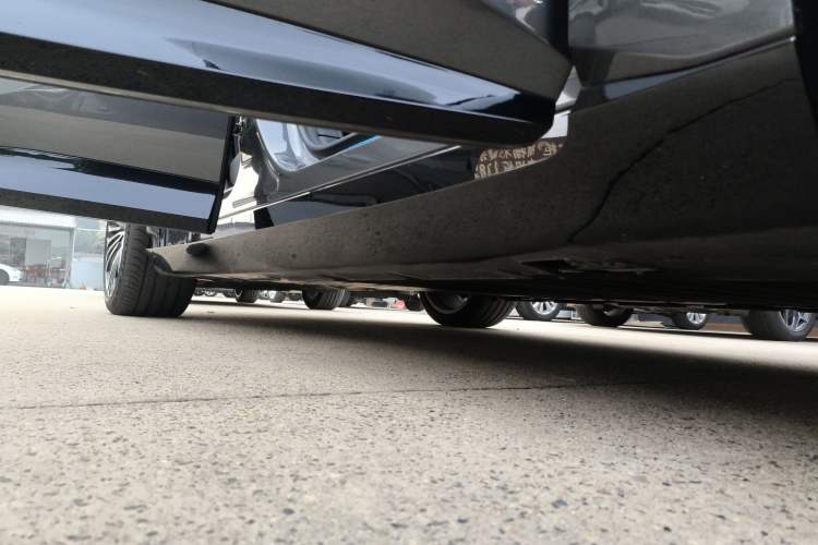 Used  12 2025 Ultra Extended-Range Edition
