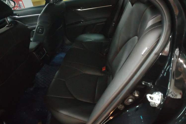 Used Toyota Camry 2023 2.0GVP Premier Edition
