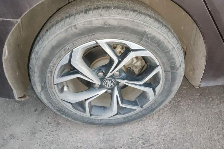 Used MG 5 2022 180 DVVT CVT Youth Luxury Edition
