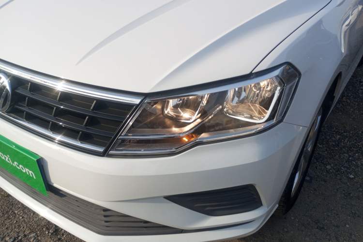 Used Volkswagen Jetta 2019 Dream Edition 1.5L Manual Fashion Version
