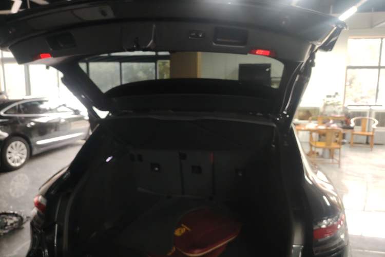 Used Porsche Macan 2022 Macan 2.0T
