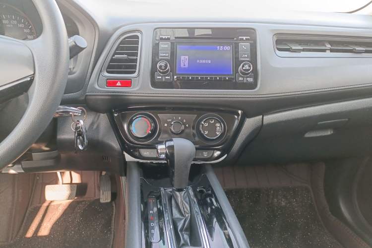 Used Honda Vezel 2015 1.5L CVT two-wheel drive Comfort trim
