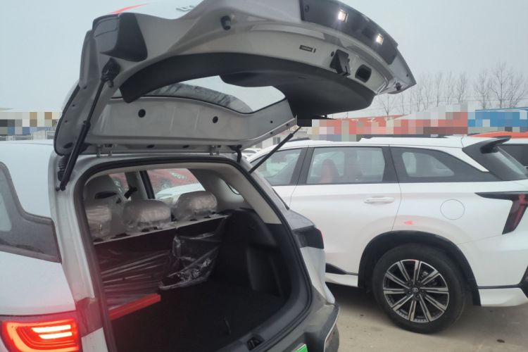 Used BYD Yuan UP 2025 Intelligent Driving Version 401 KM Dynamic Edition
