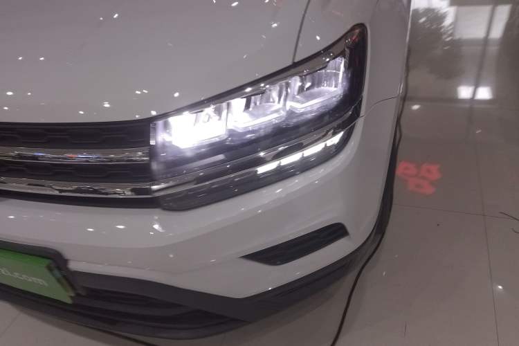 Used Volkswagen Tharu 2021 280TSI Two-Wheel Drive Trend Edition
