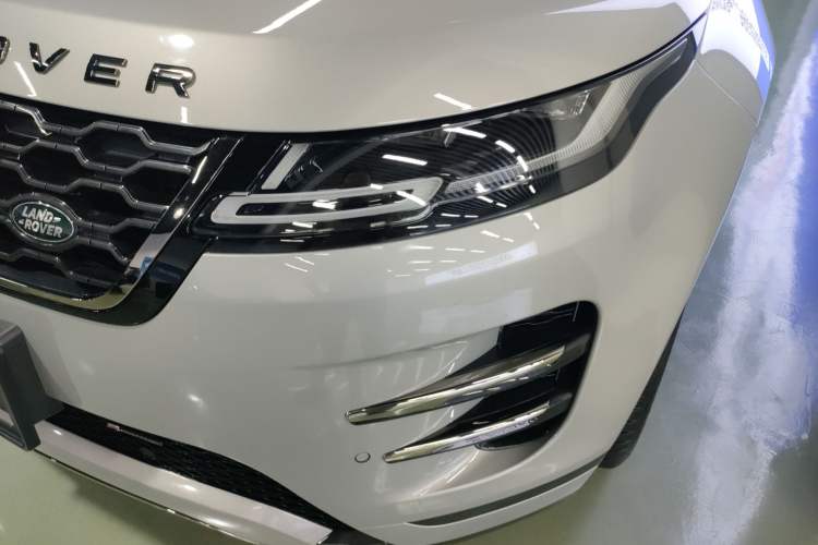 Used Land Rover Range Rover Evoque 2023 Aurora L 249 PS Luxury Edition
