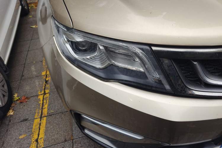 Used Geely Auto Emgrand X7 Sport 2018 Revised Version 1.8TD Automatic Two-Wheel Drive Smart Connectivity 4G-Enabled Edition
