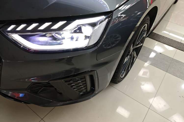 Used Audi A4L 2023 40 TFSI Luxury Dynamic Model