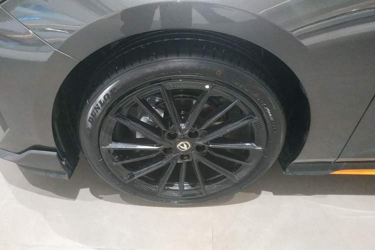 Used Changan UNI-V 2025 1.5T 500Bar Prestige Sporty Version