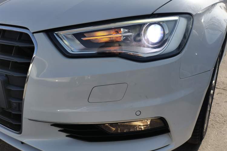 Used Audi A3 2015 Limousine 35 TFSI Millionth Anniversary Intelligent Leading Model
