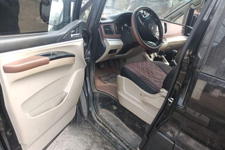 Used FORTHING Lingzhi 2019 M5L 1.6L 7-Seater Base Model China VI Standard