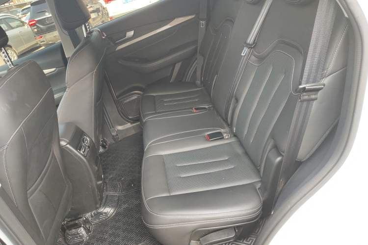 Used JETOUR X70 2024 1.5T DCT Enjoyment Edition 5 Seats
