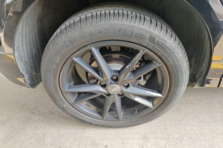 Used Audi Q2L 2021 35 TFSI Progressive Dynamic Edition
