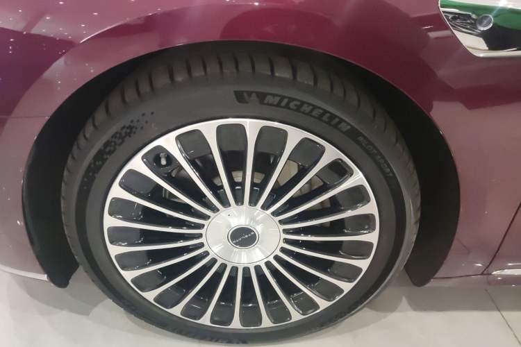 Used Hima Stelato S9 2025 Extended-Range Ultra
