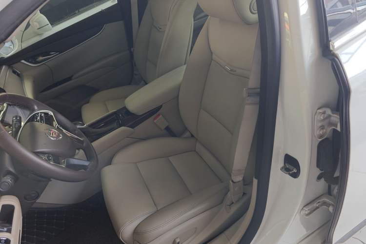 Used Cadillac XTS 2015 28T Comfort Model
