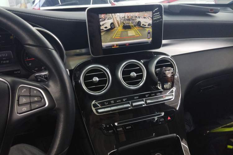 Used Mercedes-Benz GLC 2019 GLC 260 4MATIC Dynamic Edition
