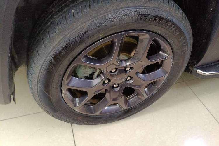 Used  Renegade 2017 180T Automatic Kinetic Edition+
