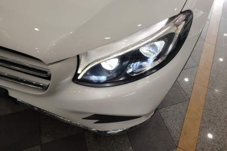 Used Mercedes-Benz GLC 2018 GLC 300 4MATIC Sport Edition
