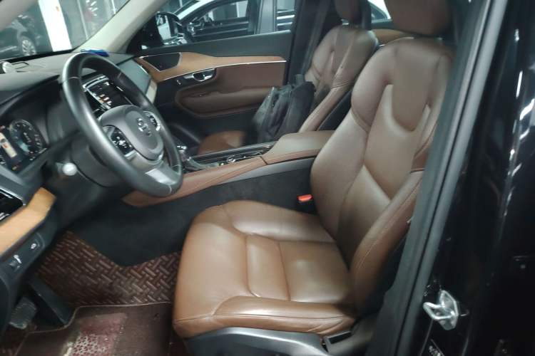 Used Volvo XC90 2020 T6 Zhiyi Luxury 7-Seater
