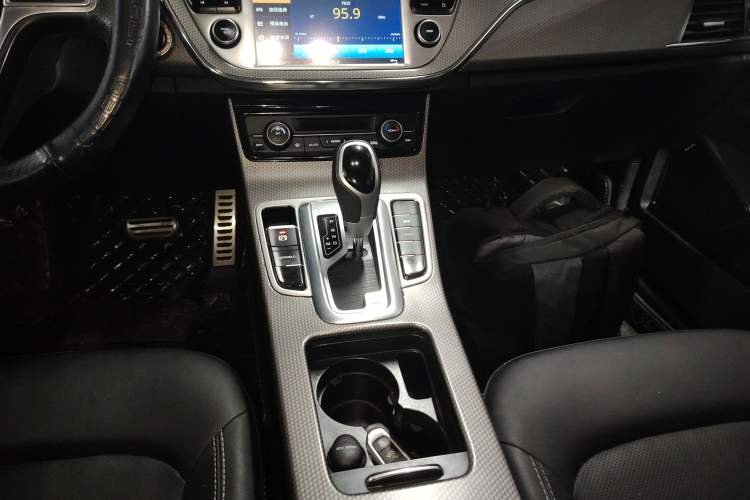 Used Geely Auto Emgrand GS 2016 Sport Edition 1.3T Automatic LingShang Model
