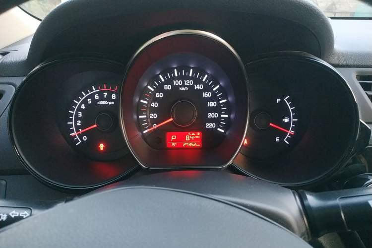 Used Kia K2 2015 Sedan 1.4L Automatic GLS
