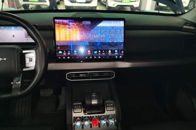 Used Formula Leopard Titanium 3 2025 501 km All-Wheel Drive Intelligent Driving Max Edition
