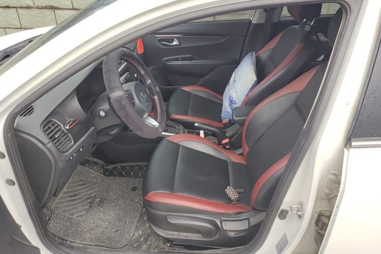 Used Kia KX Cross 2018 1.6L Automatic Dynamic Sunroof Version