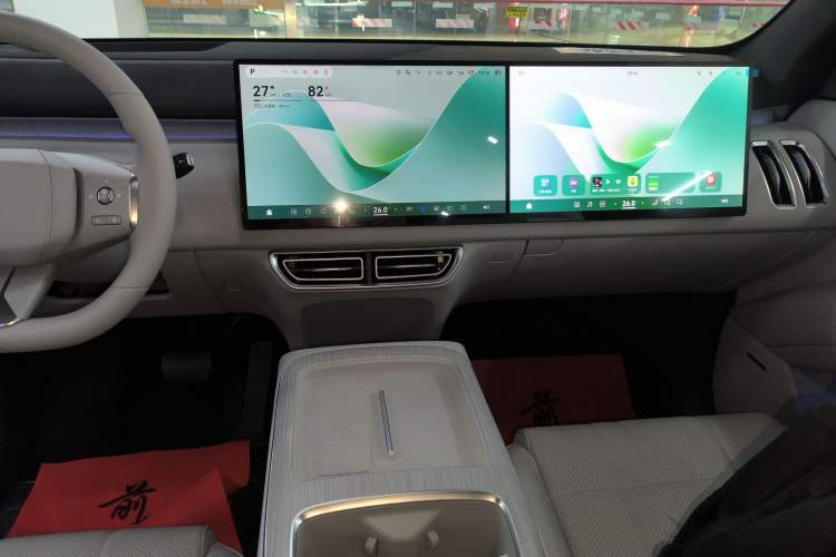 Used  S09 2025 Rear-Drive Ultra
