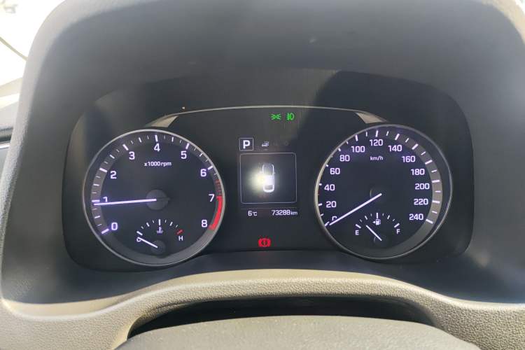 Used Hyundai Elantra 2016 1.6L Automatic ZhiXuan – Elite Version