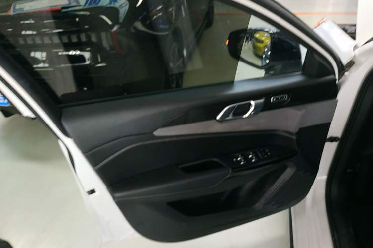 Used Lynk & Co 03 2022 1.5TD DCT JingPro
