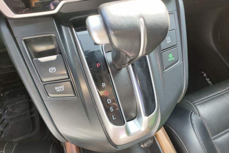 Used Honda CR-V 2017 240TURBO CVT Front-Wheel Drive Fashion Edition
