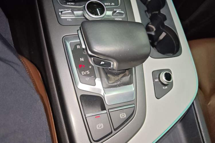 Used Audi Q7 New Energy 2019 55 e-tron
