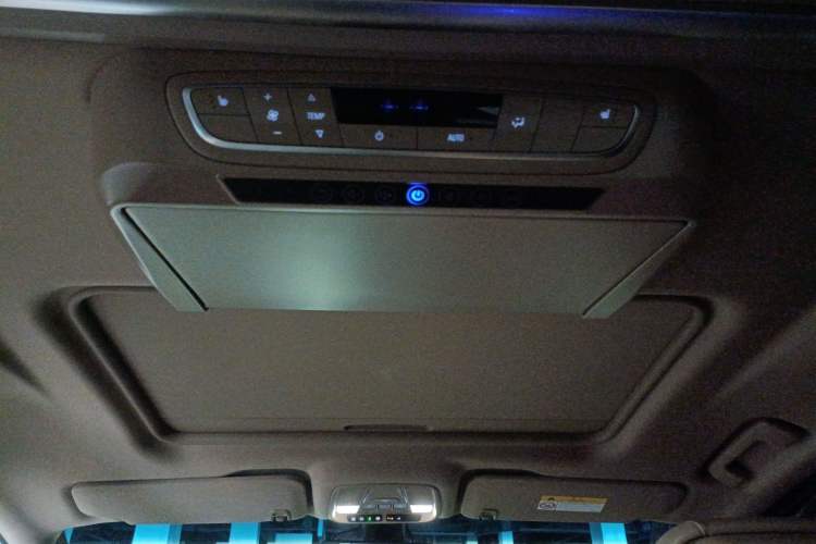 Used Buick GL8 2020 ES Land Cruiser 653T Luxury Edition
