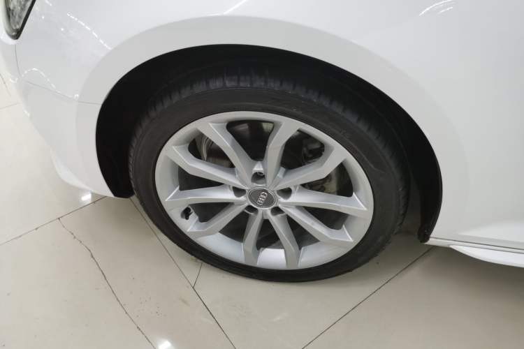 Used Audi A4L 2018 30th Anniversary Edition 40 TFSI Trendy Model
