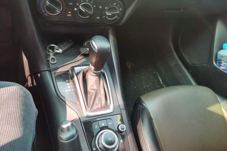 Used Mazda Mazda 3 Axela 2016 Sedan 1.5L Automatic Comfort Model
