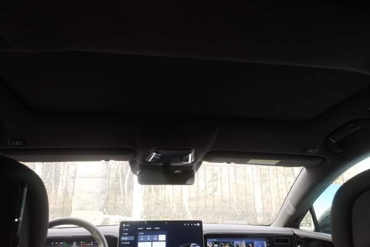 Used Denza Z9 2024 1100 km All-Wheel-Drive Ultra Version