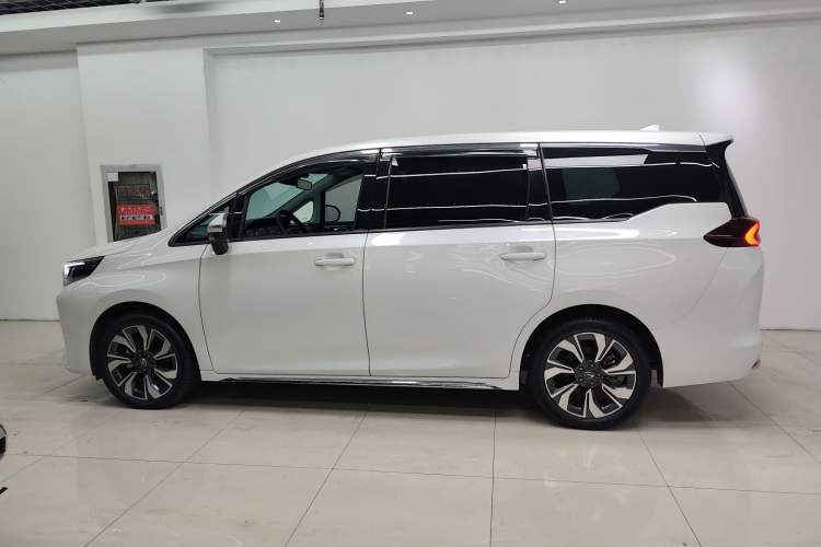 Used GAC Trumpchi M6 2023 PRO 270T DCT Prestige Edition