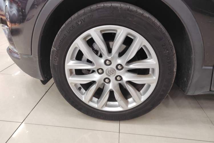 Used Buick Envision 2018 28T Four-Wheel Drive Luxury Model
