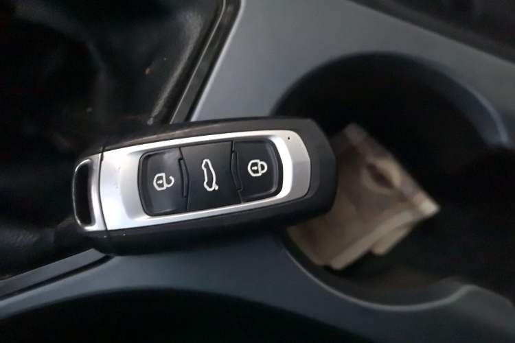 Used Geely Auto Emgrand 2018 1.5L Manual Upward Connect Edition