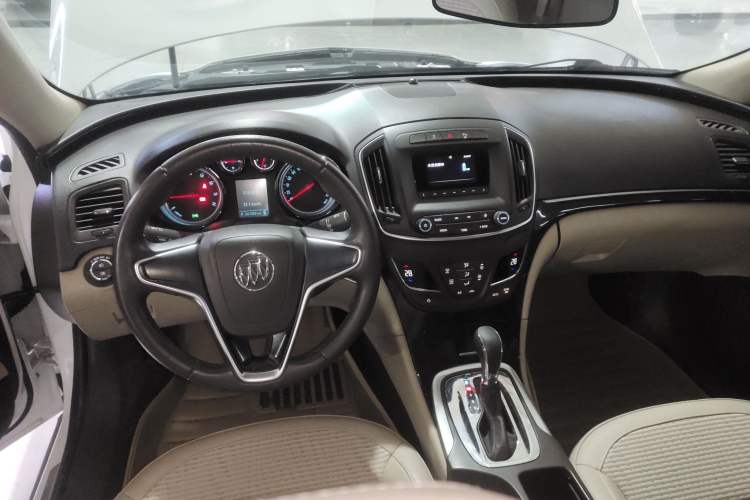 Used Buick Regal 2014 2.0L Leading Fashion Edition