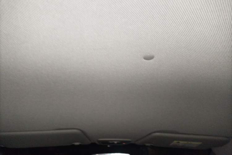 Used Baojun 310 2017 1.5L Automatic Fashion Model
