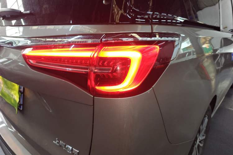 Used Buick GL8 2023 ES Lu Zun Comfort Model
