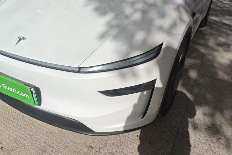 Used Tesla Model Y 2025 Rear-Wheel-Drive Version
