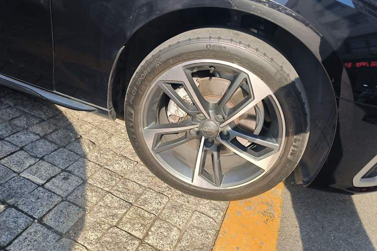 Used Audi A4L 2022 40 TFSI Fashion Dynamic Model
