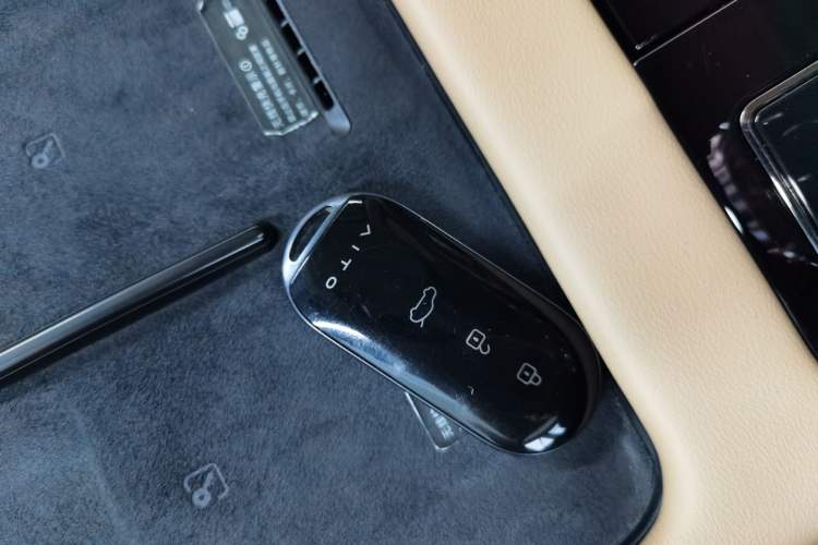 Used Hima AITO M7 2024 1.5T Rear-Drive Plus Version 5 Seats
